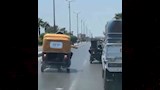  سائقي توك توك يثير غضب أهالي الشرقية (4)