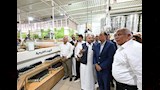 رئيس الوزراء يتفقد معصرة فيرجينيا بمطروح (3)
