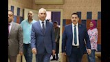 رئيس جامعة المنيا يتفقد الكشوفات الطبية للطلاب الجدد  (1)