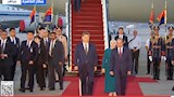 السيسي وقرينته يستقبلان الرئيس الصيني وقرينته بمطار القاهرة