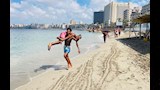 اختبارات لمنقذي شواطئ الإسكندرية (4)