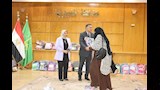 محافظ القليوبية يسلّم المستلزمات المدرسية للأسر الأولى بالرعاية (5)