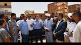 محافظ أسوان يستمع لمشكلة توسعة المقابر