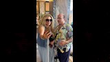 الفنانة نهلة سلامة مع رئيس المهرجان محمد الباسوسي