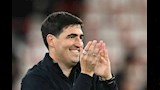 "غباء وخرافة".. لماذا يلصق مدرب ليفربول إصبع من كل يد قبل كل مباراة؟