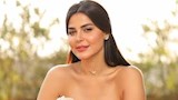 بالصور.. رانيا منصور تستمتع بـ أواخر الصيف بإطلالات مميزة