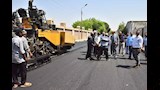 محافظ أسيوط يتفقد رصف شارع القاعات (5)_5