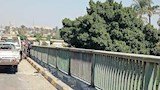 الجيزة تواصل صيانة أسوار كوبري فيصل لتعزيز الأمان والسلامة