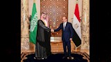 تفاصيل لقاء السيسي وولي العهد السعودي في القاهرة (1)