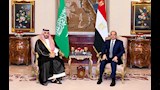 الرئاسة تنشر صورًا وفيديو من استقبال الرئيس السيسي لولي العهد السعودي