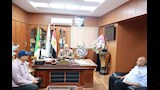 وكيل تعليم الدقهلية يكرم مدير مدرسة ميت الفرماوي بعد الاعتداء عليه