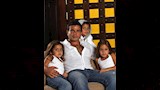 عمرو دياب وأولاده الثلاثة جنا وكنزي وعبدالله (2)_4