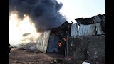 محافظ القليوبية يتابع حريق مخزن كيماويات بسنديون (2)