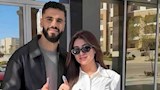بنتايج وزوجته