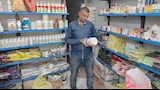 ضبط أدوية بيطرية وأعلاف منتهية الصلاحية داخل محل بالأقصر 