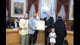 محافظ القاهرة يكرم قيادات وعاملين متميزين (3)
