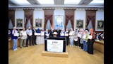 محافظ القاهرة يكرم فريق التخطيط الاستراتيجي  (5)