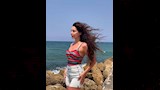 مريم حسن تخطف الأنظار على البحر (3)