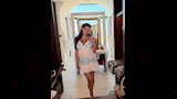 ياسمين صبري بفستان قصير وجريء