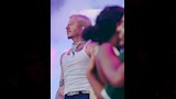 المغني العالمي ماكليمور_3