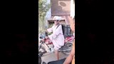 عم محمد يعمل دليفري بالأقصر (4)