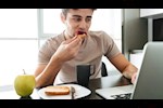 الإفطار وارتفاع سكر الدم.. 5 أخطاء شائعة احذرها صباحًا 