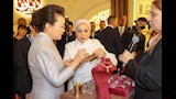 انتصار السيسي تستقبل قرينة الرئيس الصيني (صور)