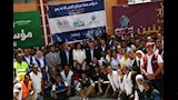محافظ أسوان والسفيرة نبيلة مكرم يتفقدان ختام قوافل إيد واحدة (4)