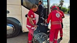 الهلال الأحمر المصري يستقبل جرحى ومرضى فلسطينيين (6)