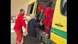 الهلال الأحمر المصري يستقبل جرحى ومرضى فلسطينيين (7)