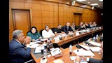 اللواء طارق مرزوق، محافظ الدقهلية خلال الاجتماع (3)