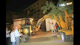 إعادة زراعة شجرة عملاقة بعد سقوطها بمصر الجديدة (3)