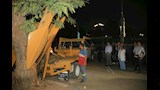 إعادة زراعة شجرة عملاقة بعد سقوطها بمصر الجديدة (13)