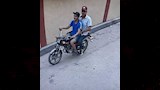 لصان يسرقان هاتف سيدة فى المنيا  (4)