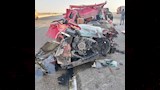 ما تبقى من مقدمة السيارة 