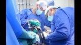 نجاح جراحة التحفيز العميق للمخ لشاب بجامعة أسيوط (4)