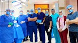 جامعة أسيوط تنجح في جراحة التحفيز العميق للمخ لمريض باركنسون - صور