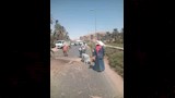 جهود رفع النخلة وفتح الطريق