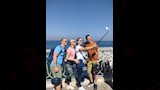 سياح ألمان يجوبون شوارع الإسكندرية بالدراجات (3)