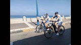 سياح ألمان يجوبون شوارع الإسكندرية بالدراجات (12)