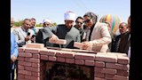 بالصور- وزير الأوقاف يضع حجر أساس أول مسجد بيئي بالوادي الجديد