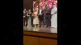 إلهام شاهين أثناء تكريمها في مهرجان روائع الإبداع الفني (3)