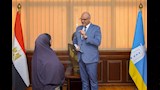 محافظ الإسكندرية يسلم 6 رحلات عمرة مجانية (11)_11