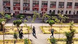 تجارة عين شمس تبرز تشجير الكلية والمسطحات الخضراء (7)