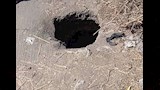 حفرة على طريق الدلنجات بالبحيرة _1
