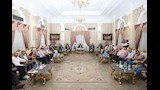 خلال الاجتماع