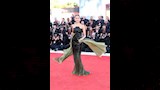 نينا دوبريف ترتدي فستاناً من تصميم جورجيو أرماني بريفيه في مهرجان البندقية السينمائي لعام 2026 في 2 سبتمبر 2026. صور غيتي. (2) (2)