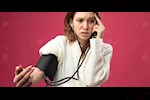 هبوط ضغط الدم عند النساء.. أسباب خفية وأعراض تستوجب الانتباه
