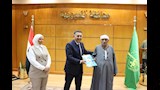 محافظ القليوبية يسلّم 12 عقد تقنين للمواطنين