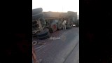 انقلاب سيارة نقل على الصحراوي الغربي بأسيوط